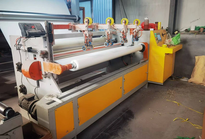 Miksi valita polyvinyylikloridi (PVC) vedenpitävä kalvotuotantolinja nykyaikaisiin rakennusprojekteihin?